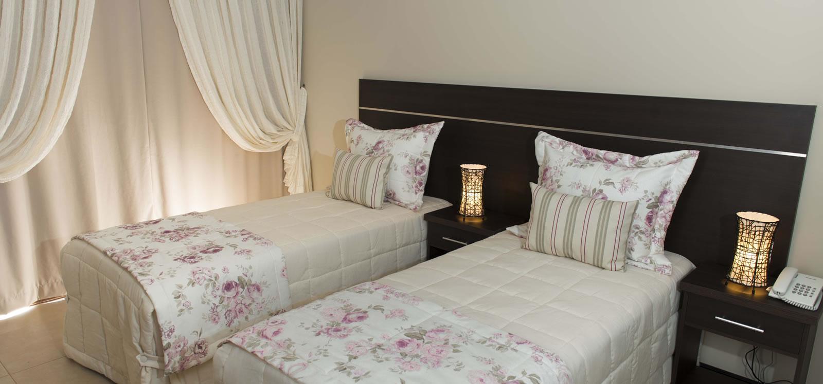 Arami Hotel & Lodge 푸에르토이과수 외부 사진